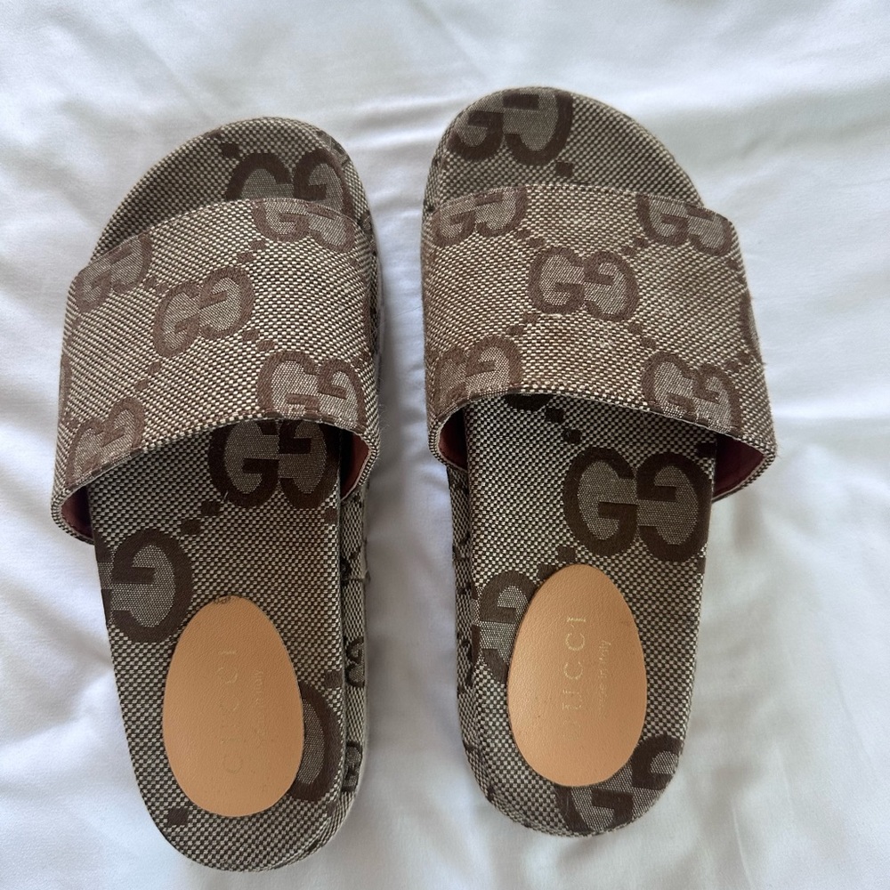 Gucci Beige and Brown GG Pattern Slides